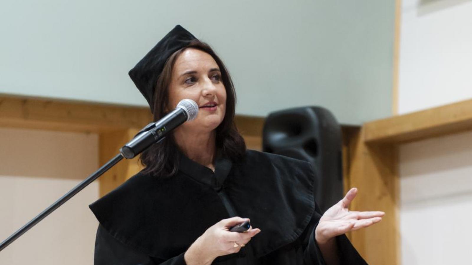 prof. Beata Halicka