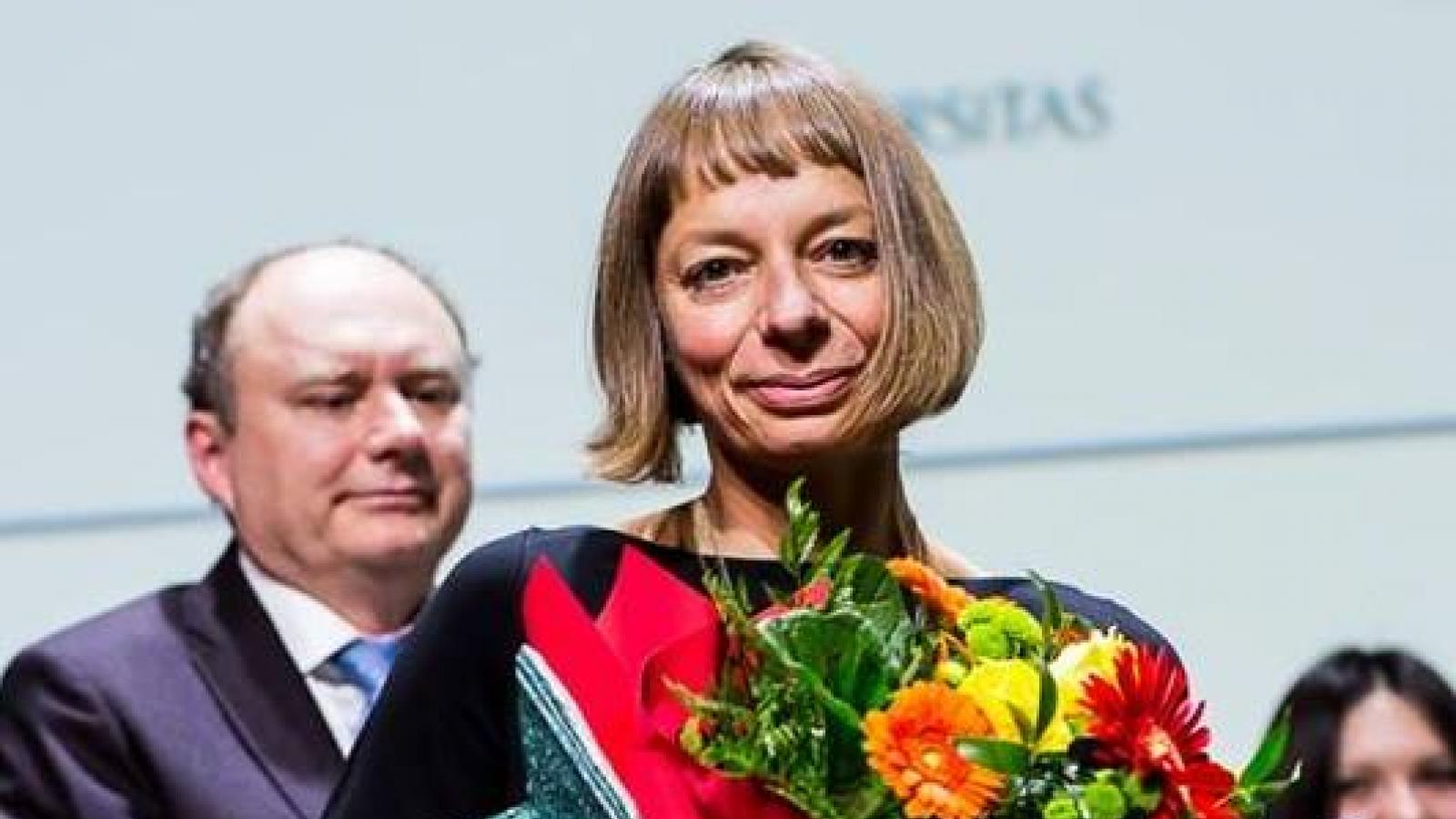 Dr Monika Bobako