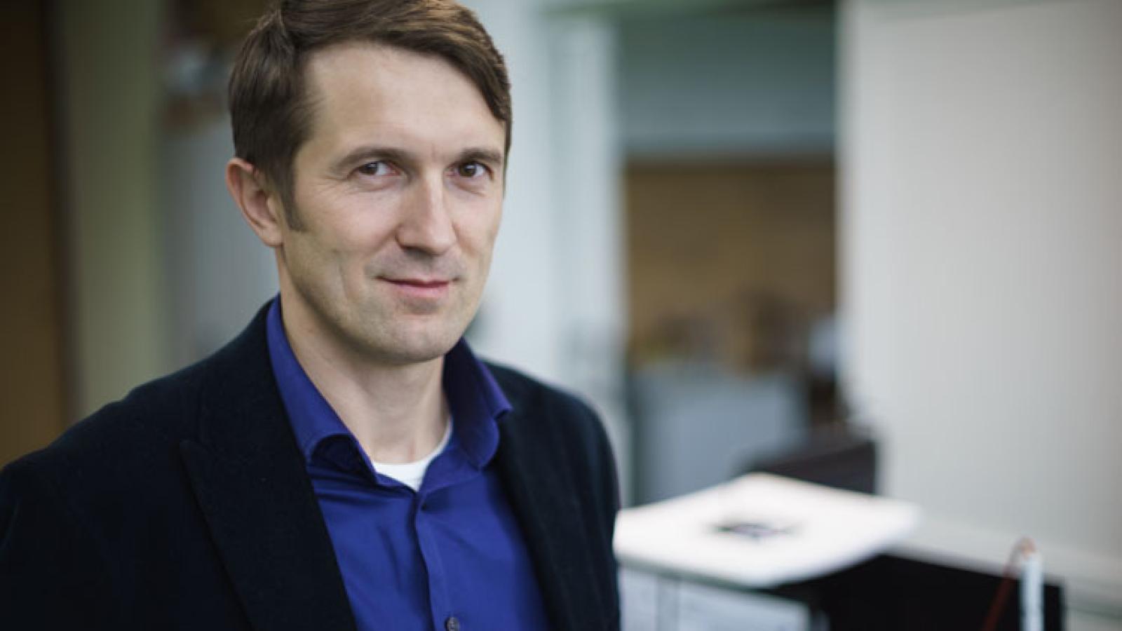 Dr Paweł Zawadzki