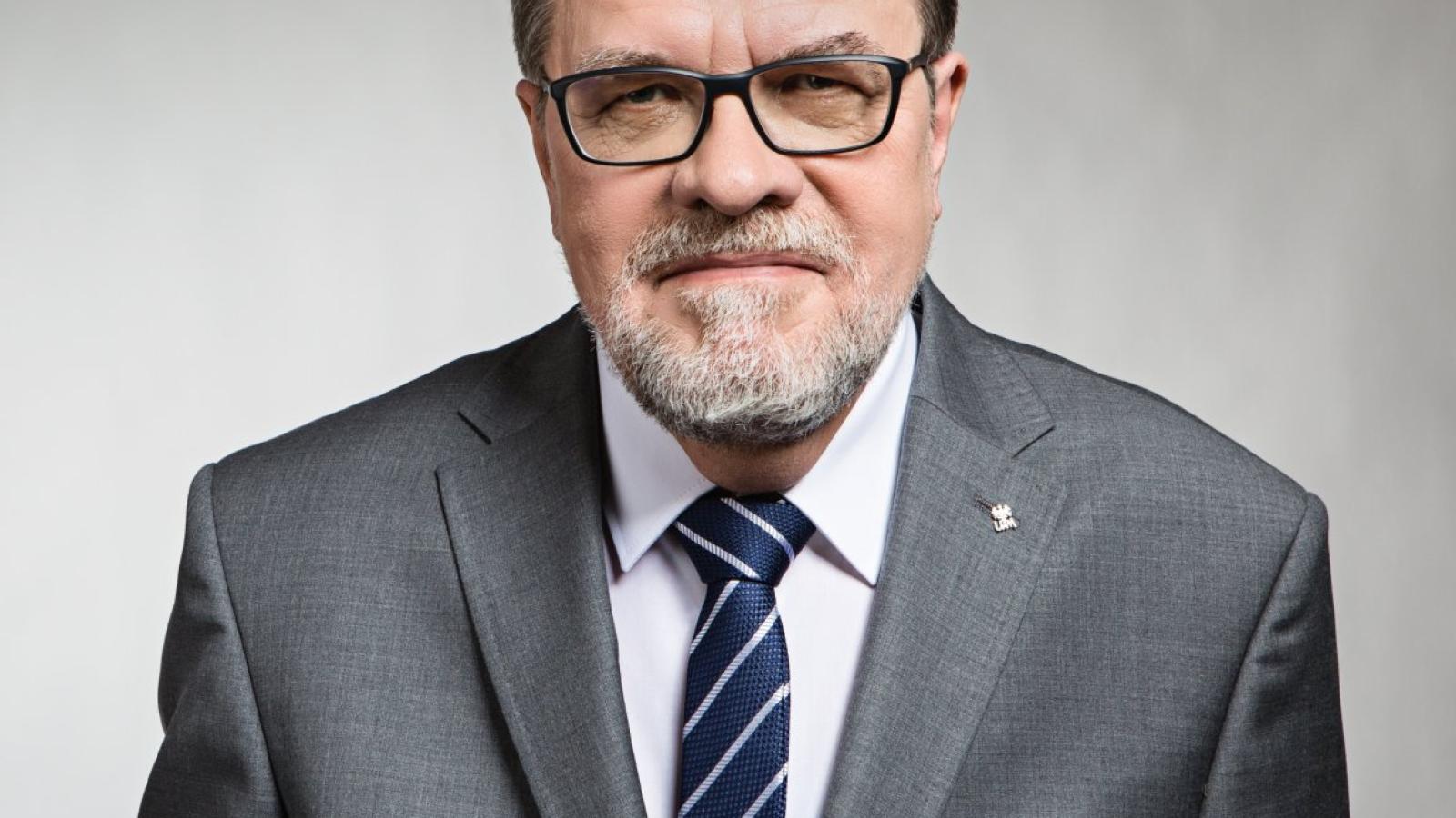 Rektor UAM prof. Andrzej Lesicki