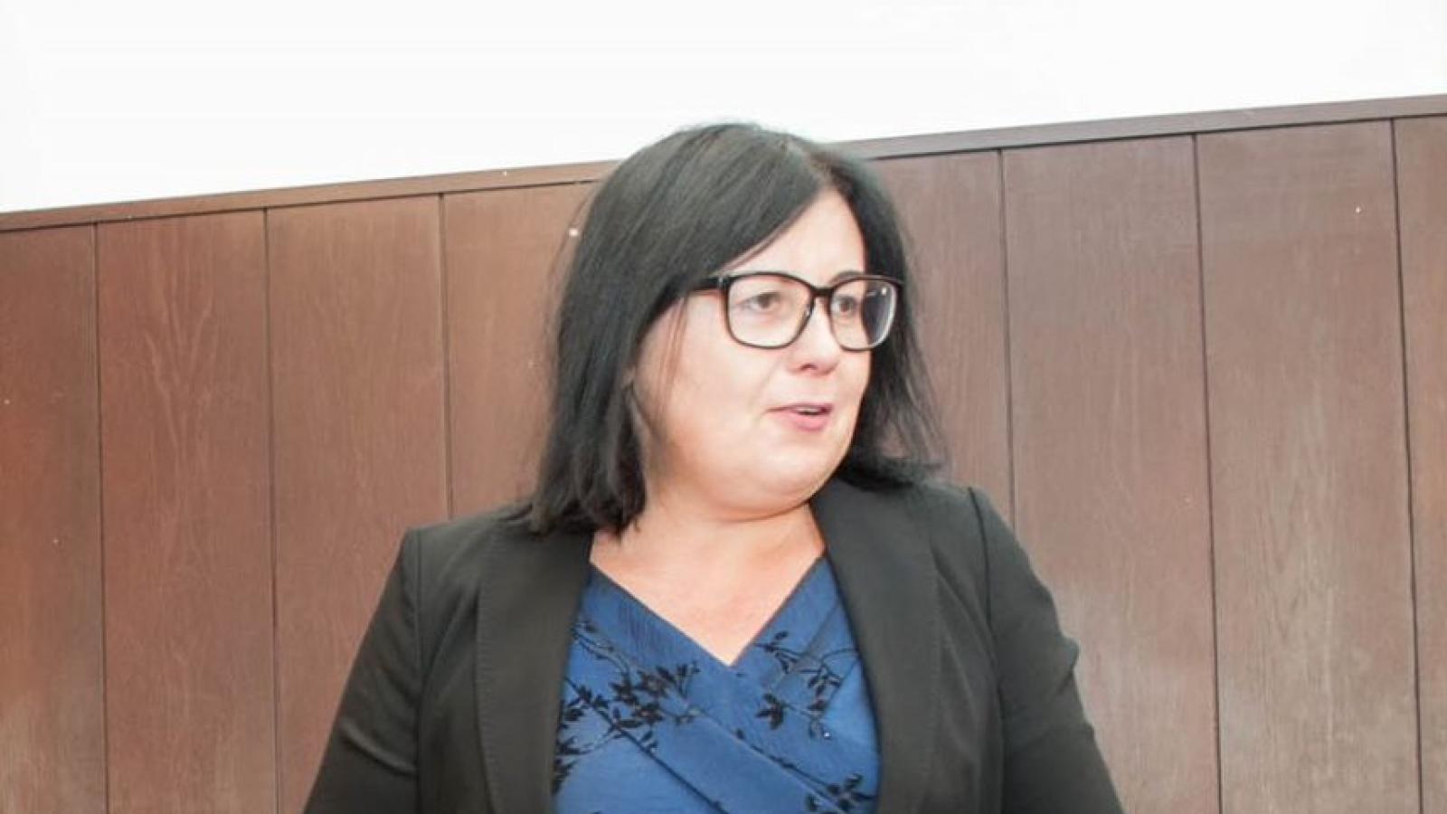 prof. Ewa Nowak
