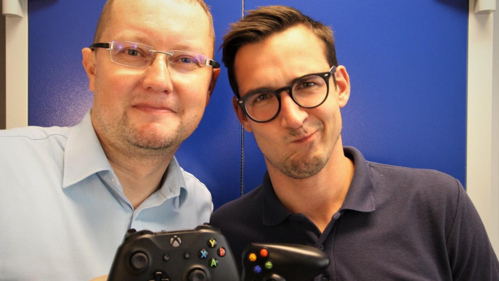 Prof. Łukasz Kaczmarek i dr Maciej Behnke