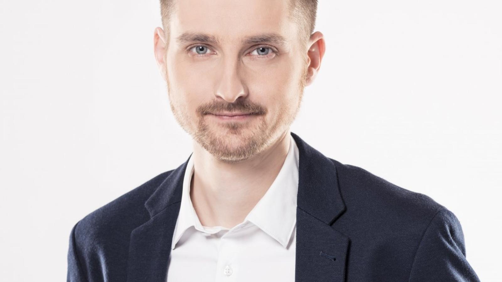 Dr Maciej Szlinder