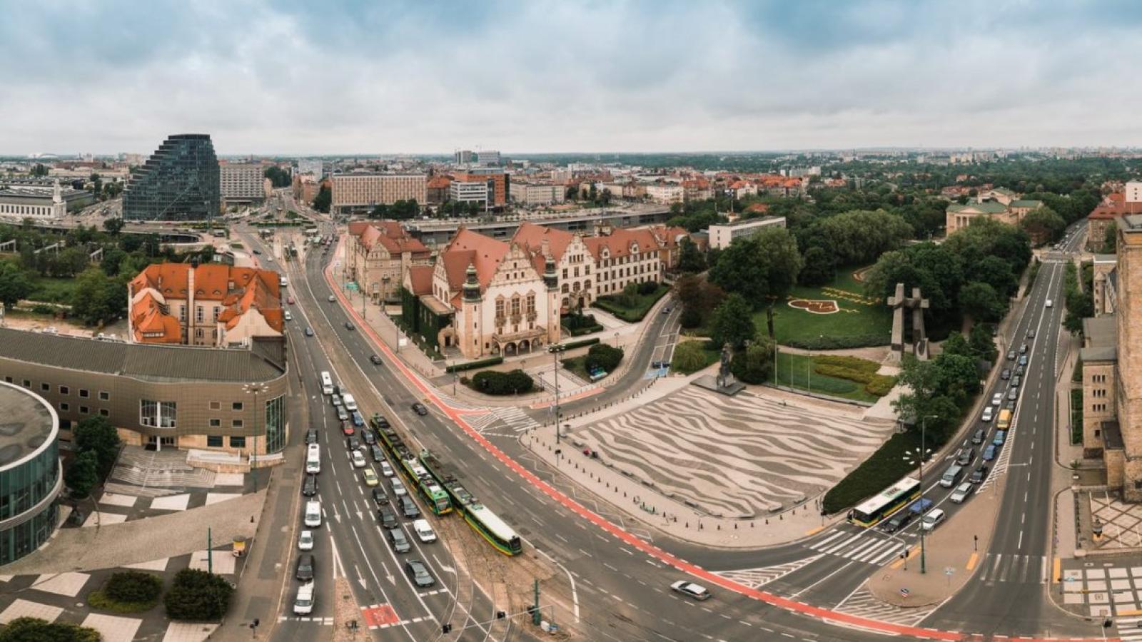 Uniwersytet im. Adama Mickiewicza w Poznaniu